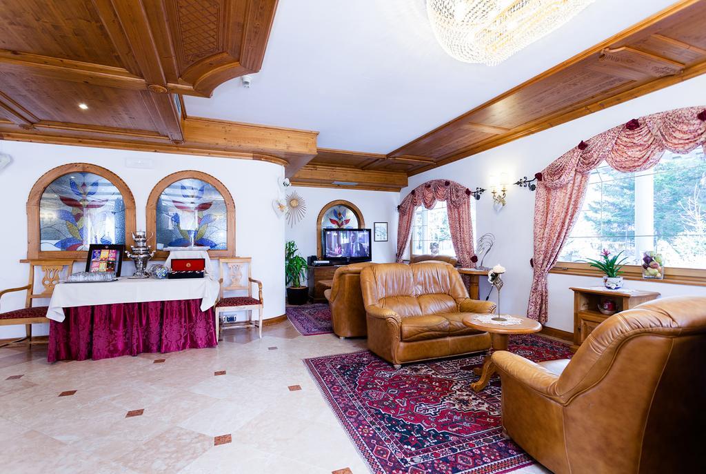 Hotel Vienna San Martino Di Castrozza Exteriör bild